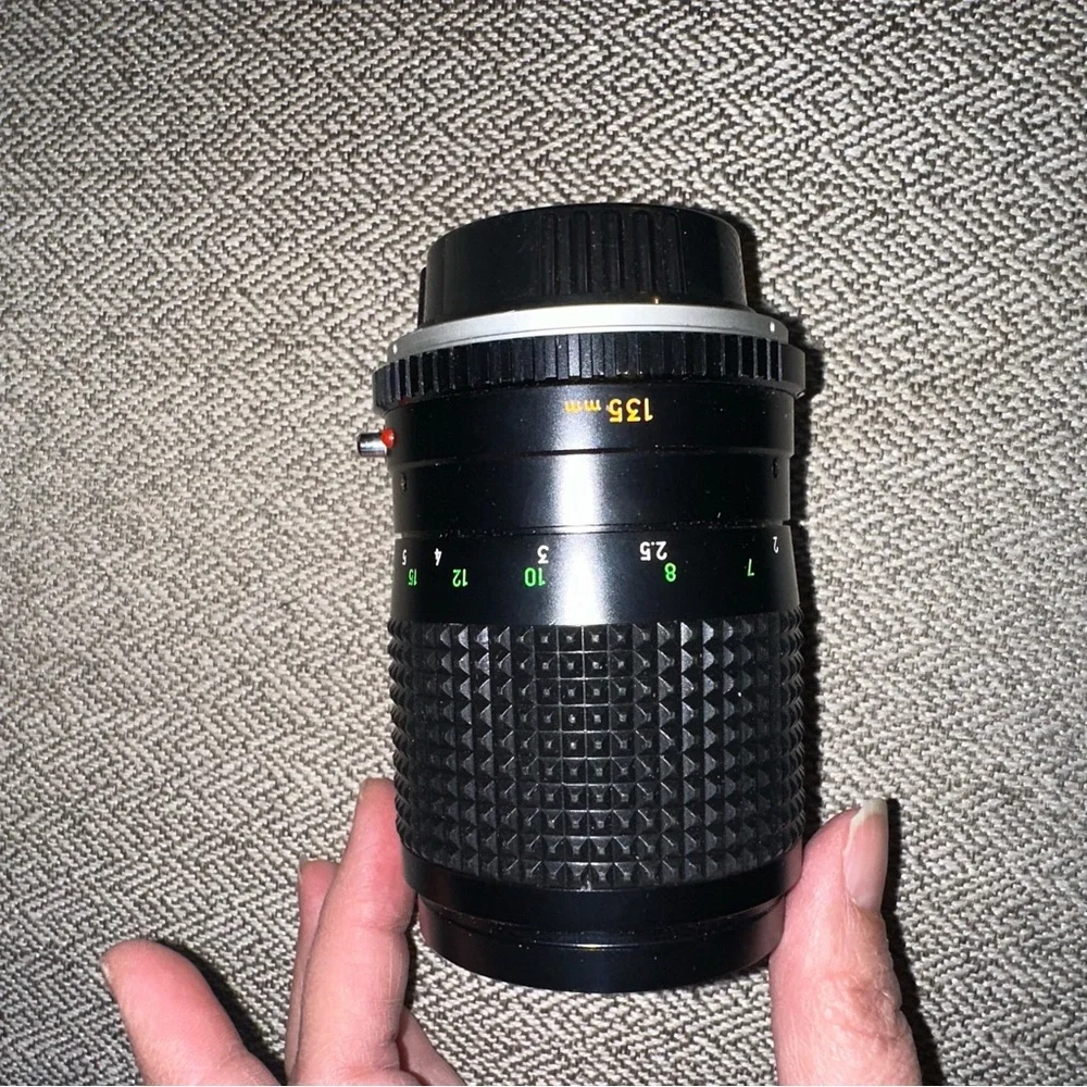 Vintage Minolta MC Tele Rokkor-QD 135mm f/3.5 lens, a vintage Minolta